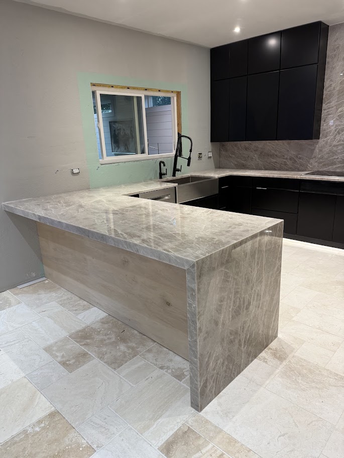 Kitchen with natural quartzite countertops in Jacksonville, FL