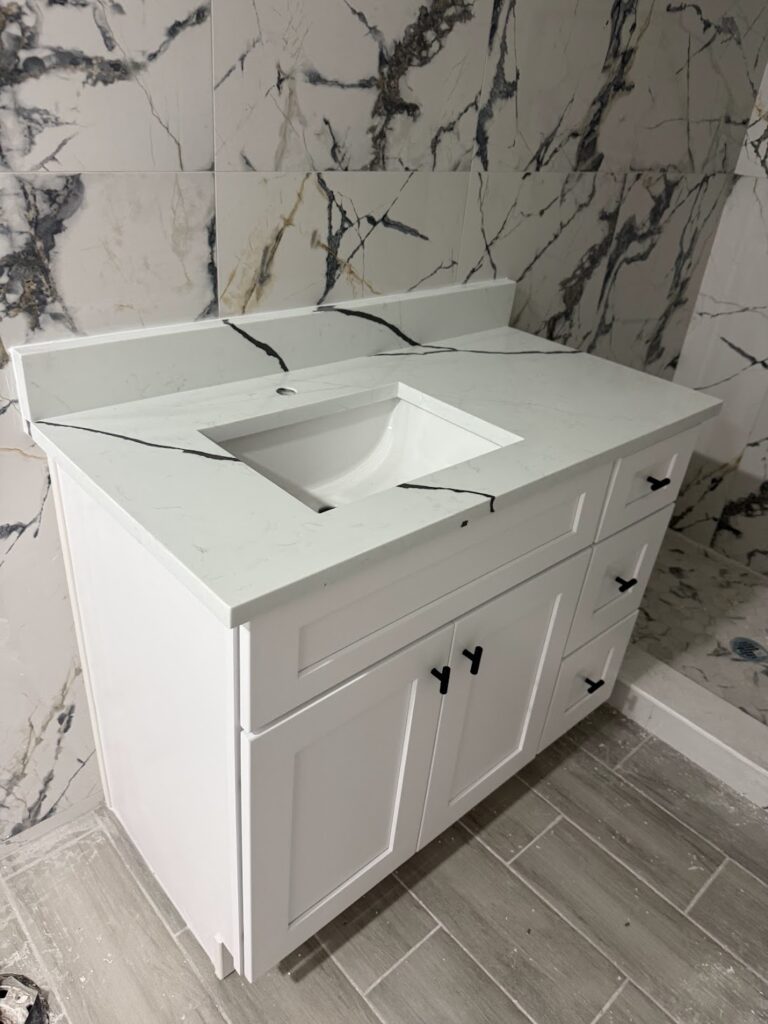 Bathroom vanity with quartz countertop